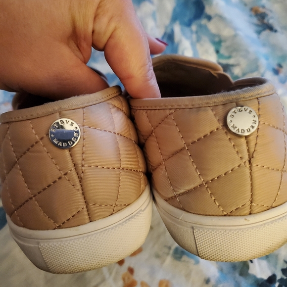 Steve madden loafers. Pinkish Tan. - Picture 4 of 5